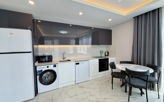 V 100 Metrakh ot Plyazha Cleopatra Apartments