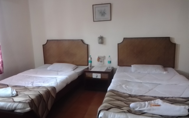 Indsurya Hotel