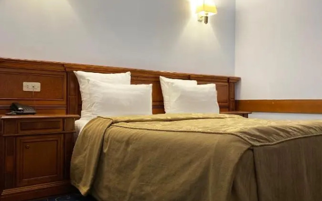 Hotel Russia