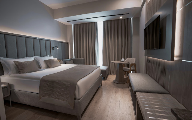 Renex Hotel