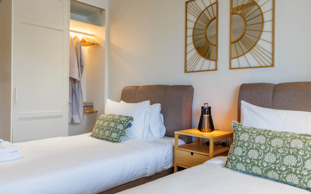 New 2bd Apartments near Beachside Apartments