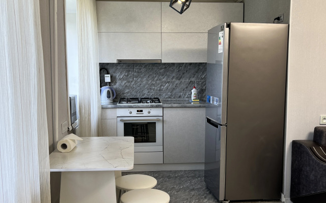 Nazarbaeva 31 Shikarnoie Zhilie Flat