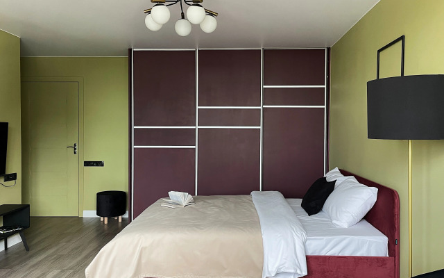 Квартира на Перенсона 9