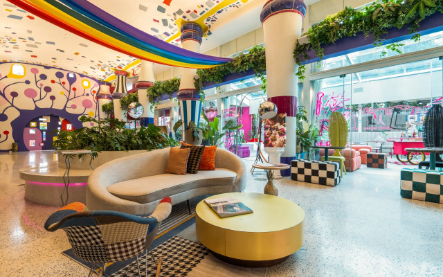 The Fig Lobby Hotel