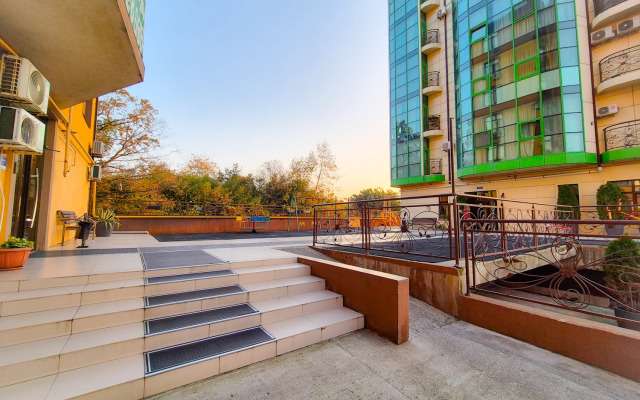 Квартира на переулке Белорусском, 1