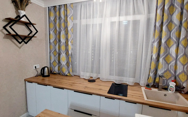 Yevrodvushka na Kursantov Kirovtsev Flat