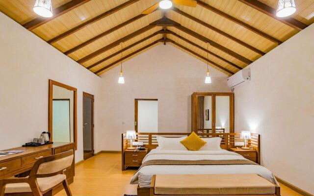 Курортный Отель Fiyavalhu Resort Maldives