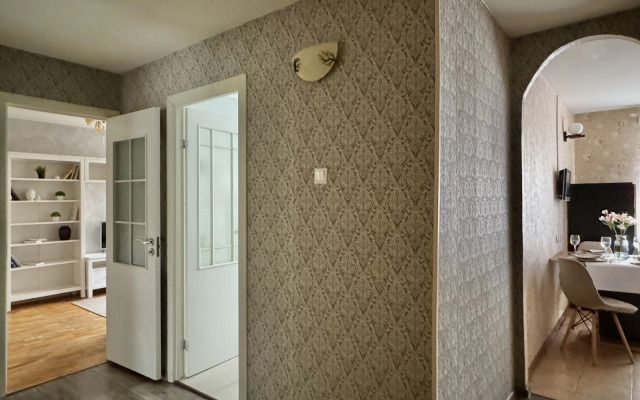 Shikarnaya Dvukhkomnatnaya V Kronshtadte Flat