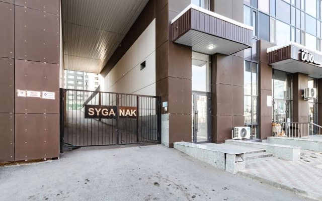 Apartamenty uutnye i teplye radom s Han Satyrom