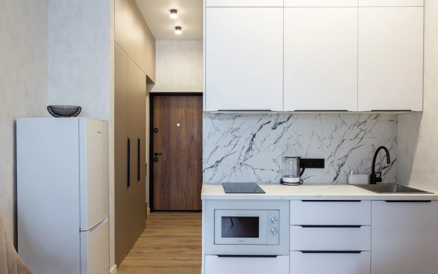 Stilnaya S Balkonom U Morya Alleya 272/3 Flat