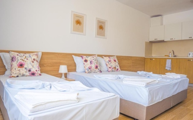 Flora Studios Sarafovo Apartments