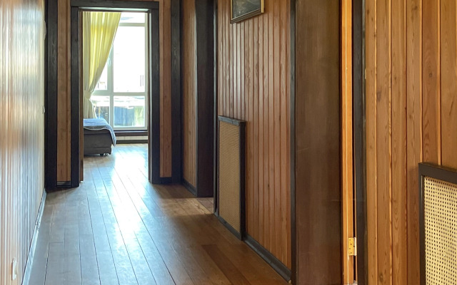 Chastny Kottedzh u reki Private house