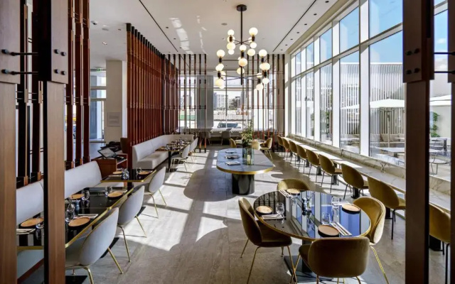 FORM  Dubai, Dubai, a Member of Design s