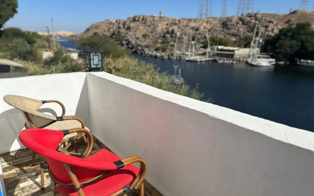 Курортный отель Amwaj Oyoun Resort & Casino