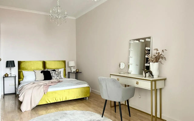 Na Ulitse Sadovaya-Spasskaya 19/1 Flat