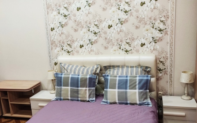 "Anglijskaya Kvartira V Tsentre" Apartments