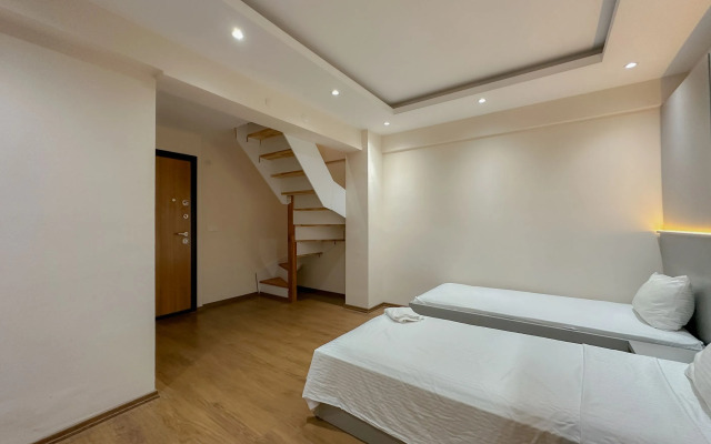 Апарт-отель Flower City Suits