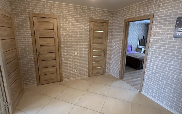Dizaynerskaya Dvukhkomnatnaya Kvartira Flat