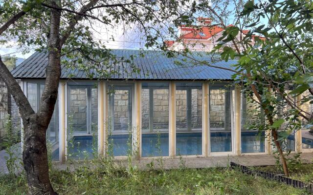 Частный Дом 327 с Бассейном и Видом на Горы