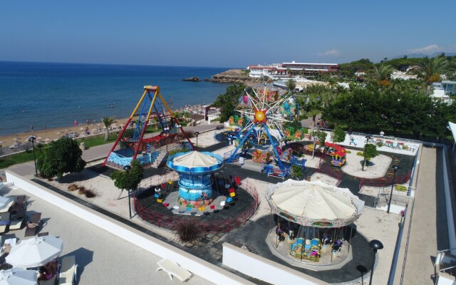 Acapulco Resort Convention SPA Hotel