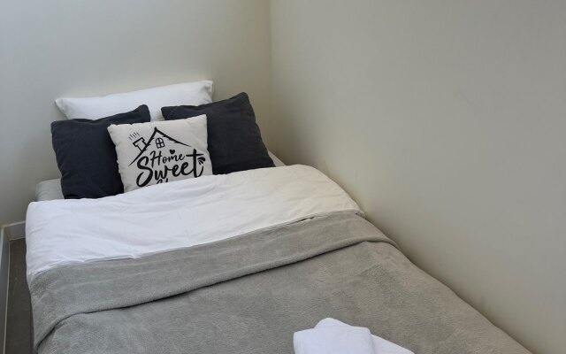 Apartamenty Stilnaya Studiya Na Poberezhye Apartments