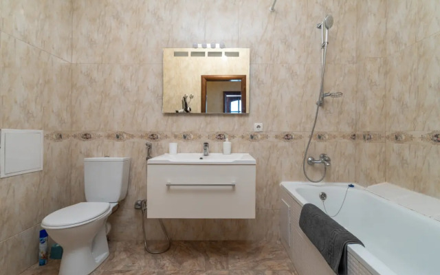 Apartments Standartnye Tutzhivut Na Kubanskoy Naberezhnoy