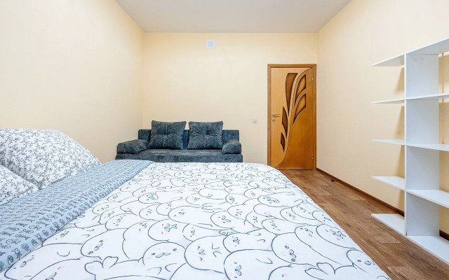 Bukharestskaya 118k3 Bol'shiye Apartments