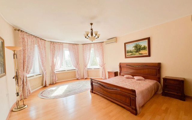 Pavshino Village Private House