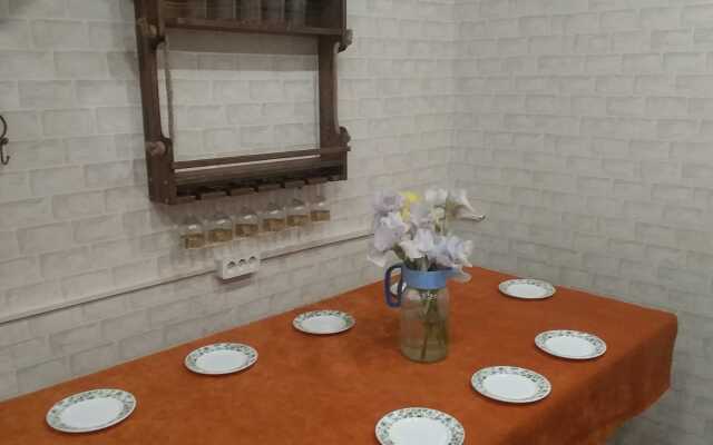 Papa Karlo Guest house