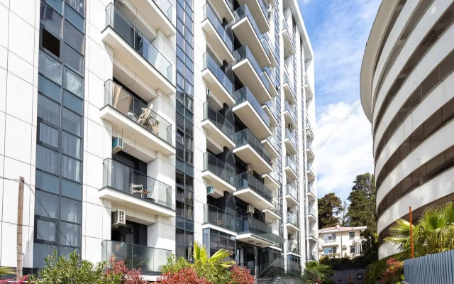 Lamare, Zhk Festivalny Apartments