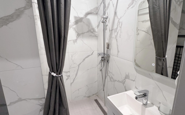 Orange Apart V Tsentre Sochi Na Navaginskoy Apartments