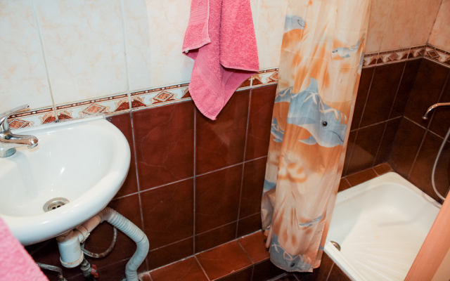 Adamas Hotel