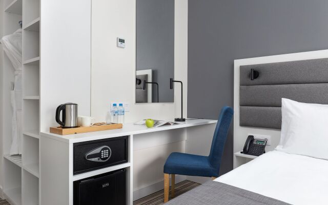 1 Art Hotel