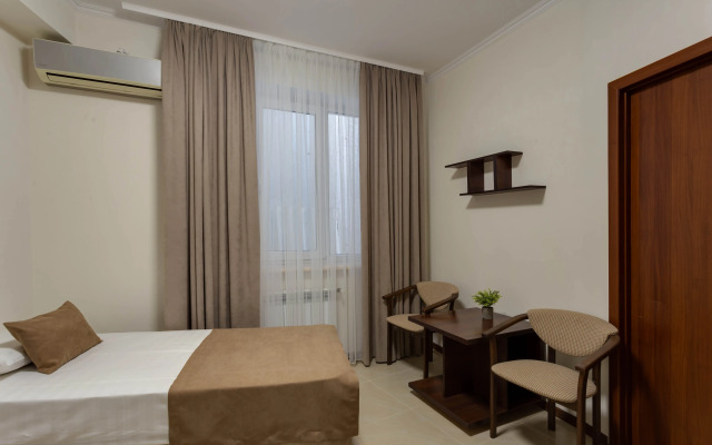 Irina Guest House