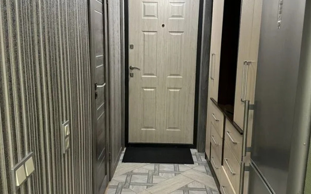 Na Kolmovskoy Naberezhnoy 71a Flat