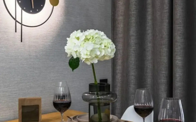 Квартира в cамoм цeнтpe Пeтpоградскoй стоpoны