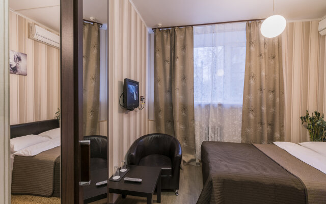 Persona Mini-Hotel