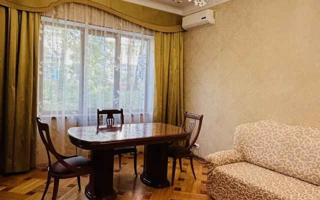 Квартира 2-х Комнатные Апартаменты в центре Владивостока