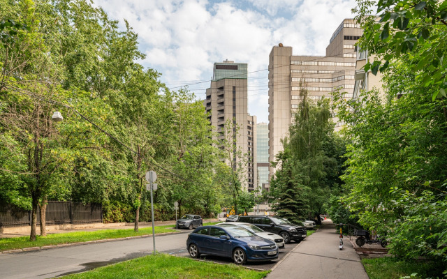 Ogromnaya Dvukhkomnatnaya Dlya 5 Chelovek U Moskva Siti Flat