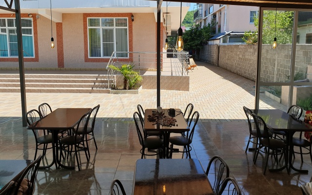 Atlantida Guest house