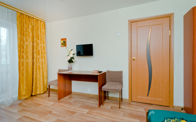 On Komsomolskaya Street Apartments