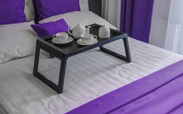 V Alykh Parusakh Flat