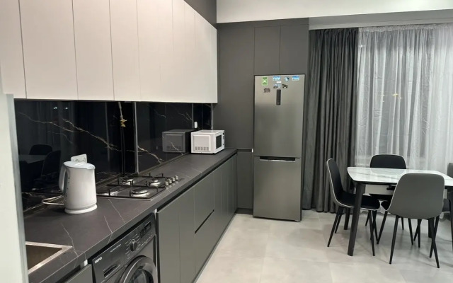 Квартира White 47