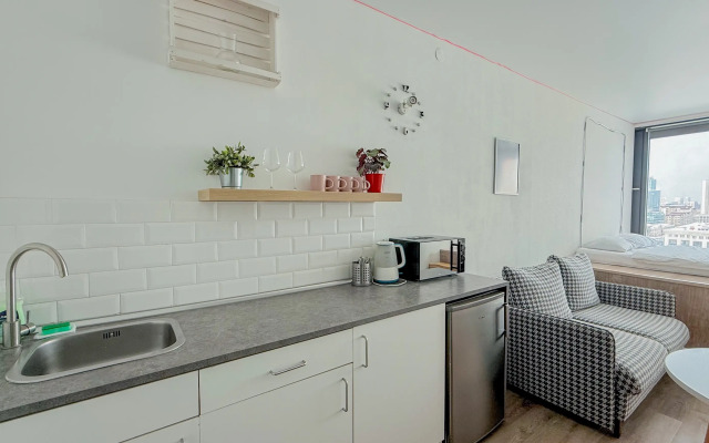 Апартаменты PINK NEONLIGHT на Mалышева 42а