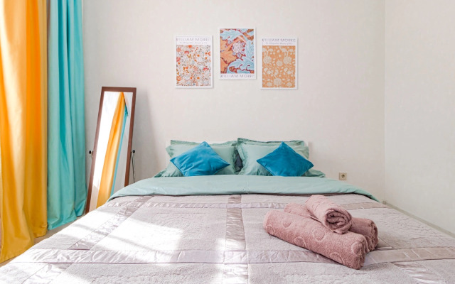 Svetlye I Uyutnye Ryadom S Ekspo Apartments