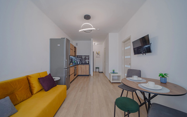 Sovremennaya Komfortnaya V Novom Dome, V Tsentre Flat