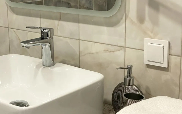 Апартаменты с кроватью 180 см, ванной и панорамными окнами, 17 этаж