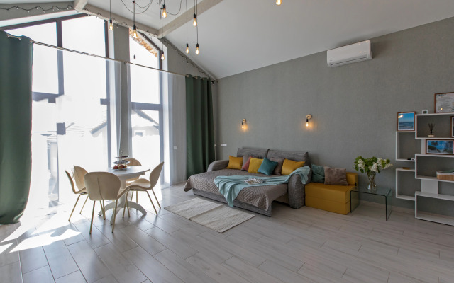 Studiya s Terrasoy Private House