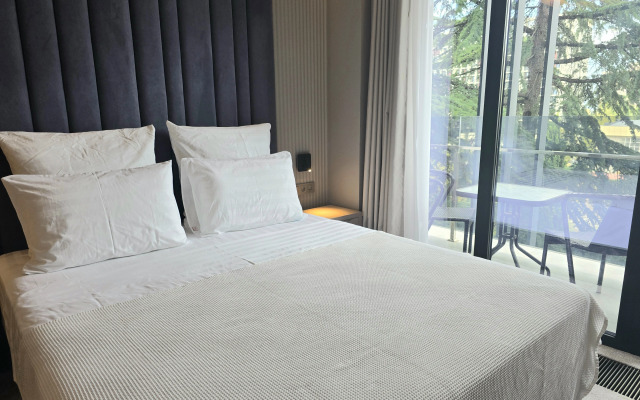 Mone 4* Apartments