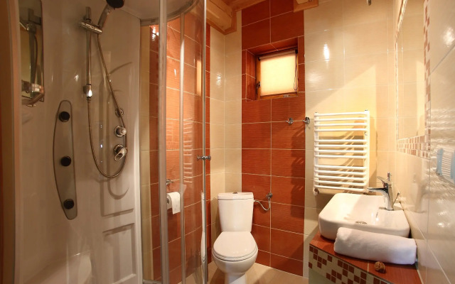 Апартаменты Domekpodhowyzem